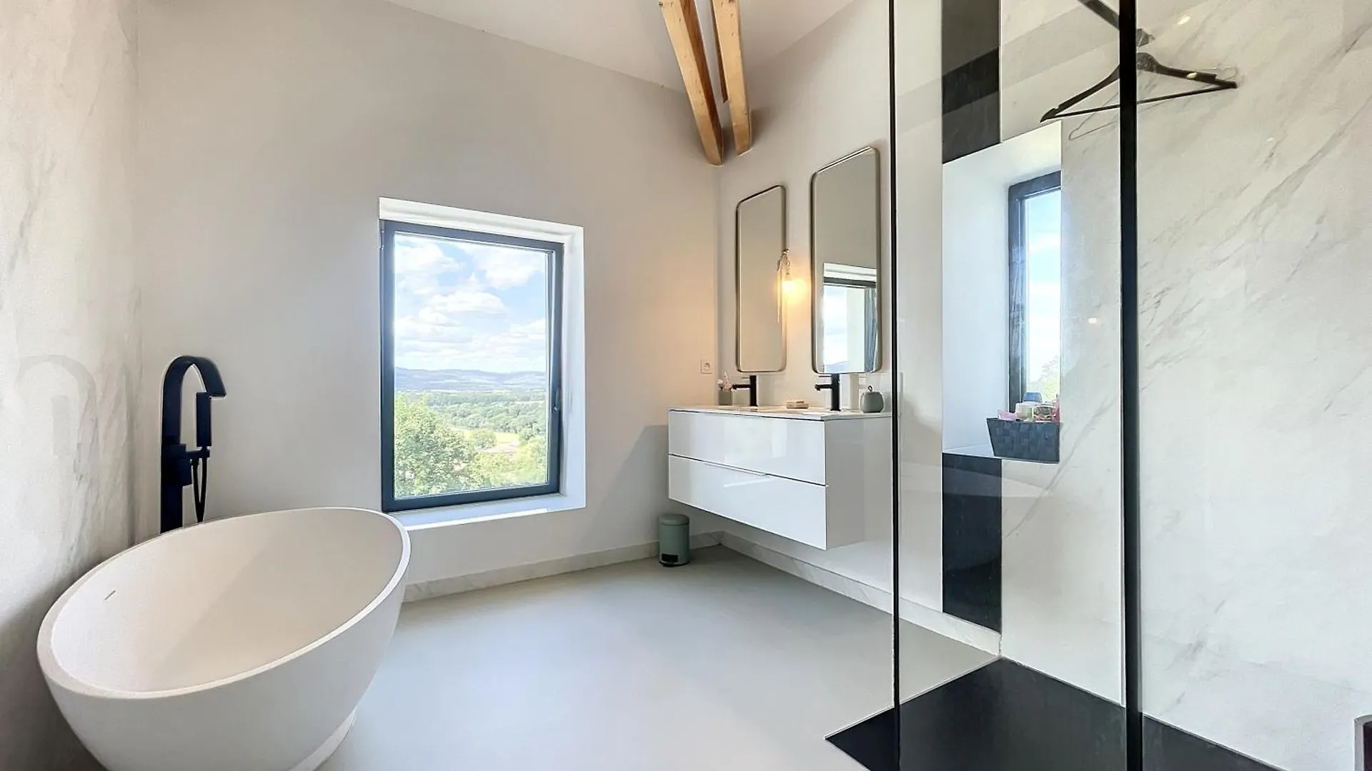 Domaine De L'Heure Bleue Villa Genouilleux